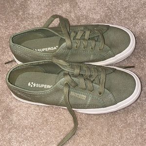 Barely worn olive green Supergas